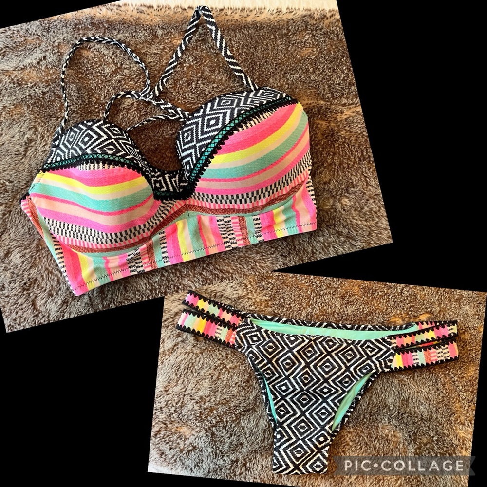 Shade and Shore Mulicolored Swimsuit 34DD and Med Bottoms